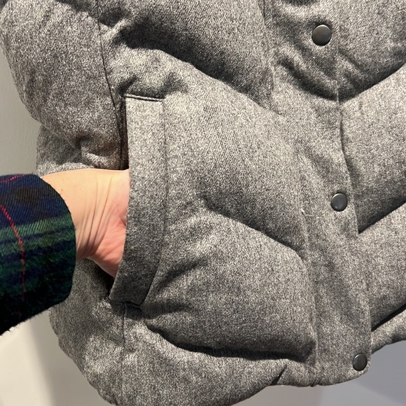 GAP Winter Edition Grey Vest with Detachable Fur Hood - Picture 7 of 8